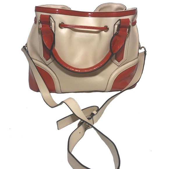 Cream and Red Loft Purse - Picture 7 of 8